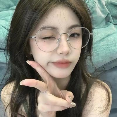 皮肤之下 海报